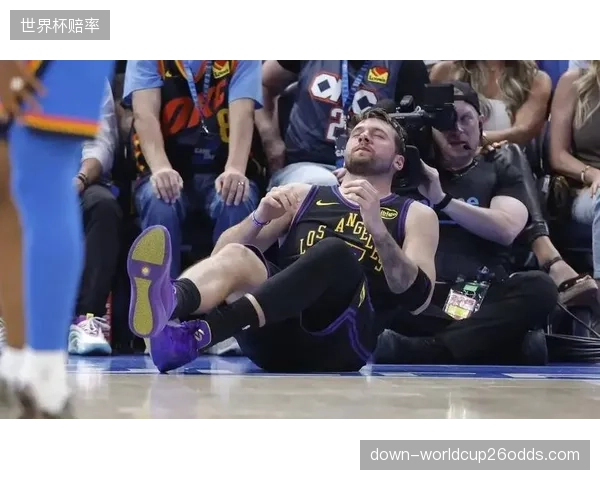 缺少东契奇的湖人面对防守顶级的雷霆，詹姆斯将独自对抗亚历山大的高效进攻。